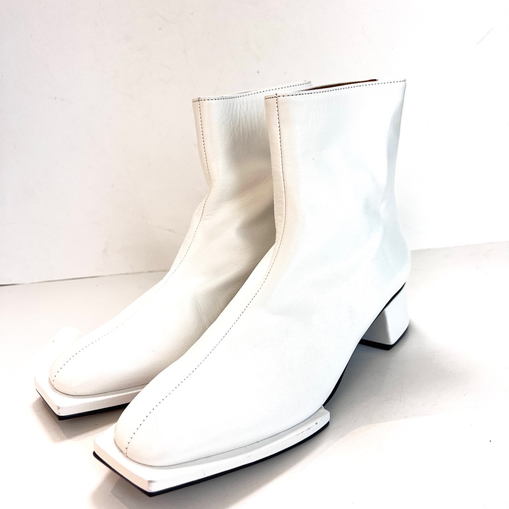 REIKE NEN Classic Zipper Leather Heeled Ankle Boots
